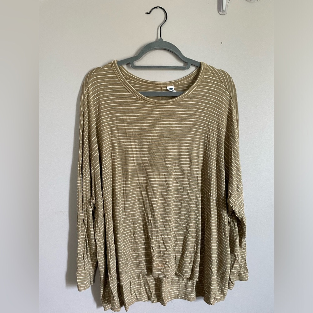 Long sleeve tee